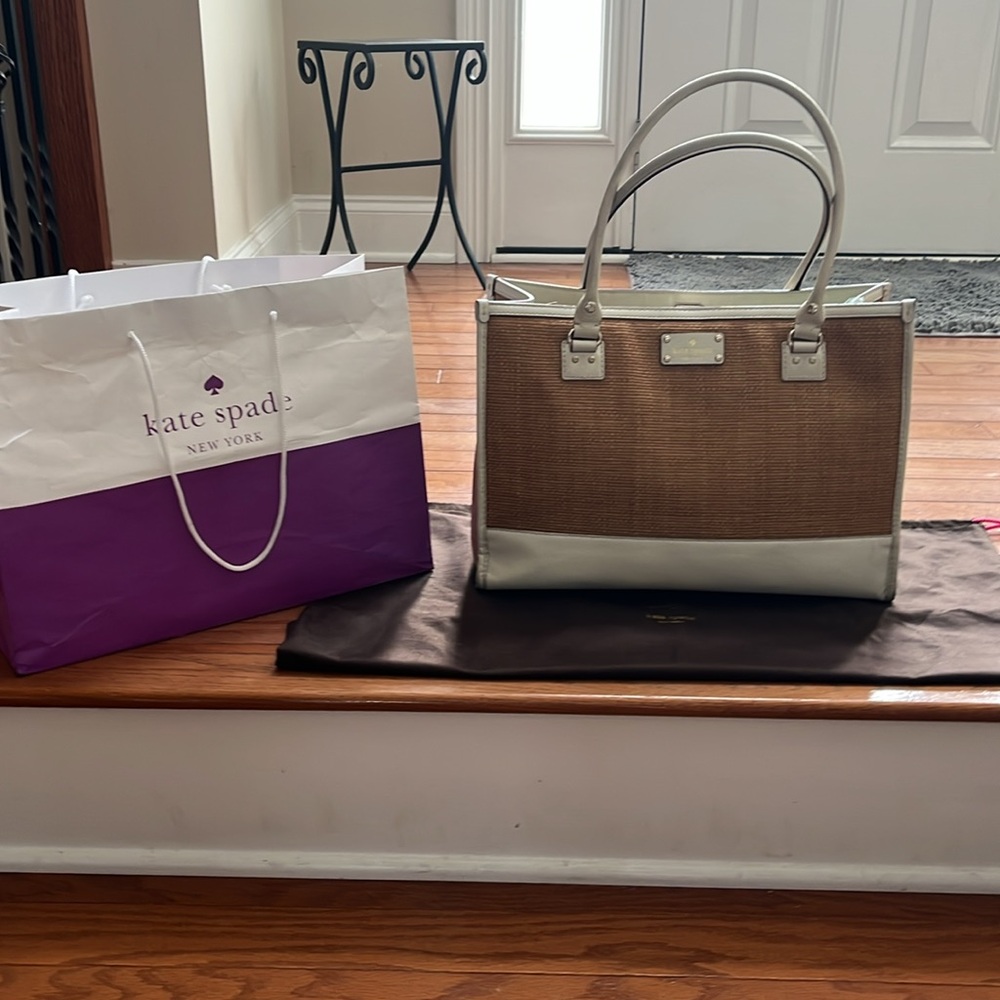 KATE SPADE WOVEN BAG w dust sack & shopping bag